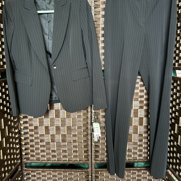 Tahari Other - Vintage Tahari Black Pinstripe Women's Two Piece Suit Tags On Size 10